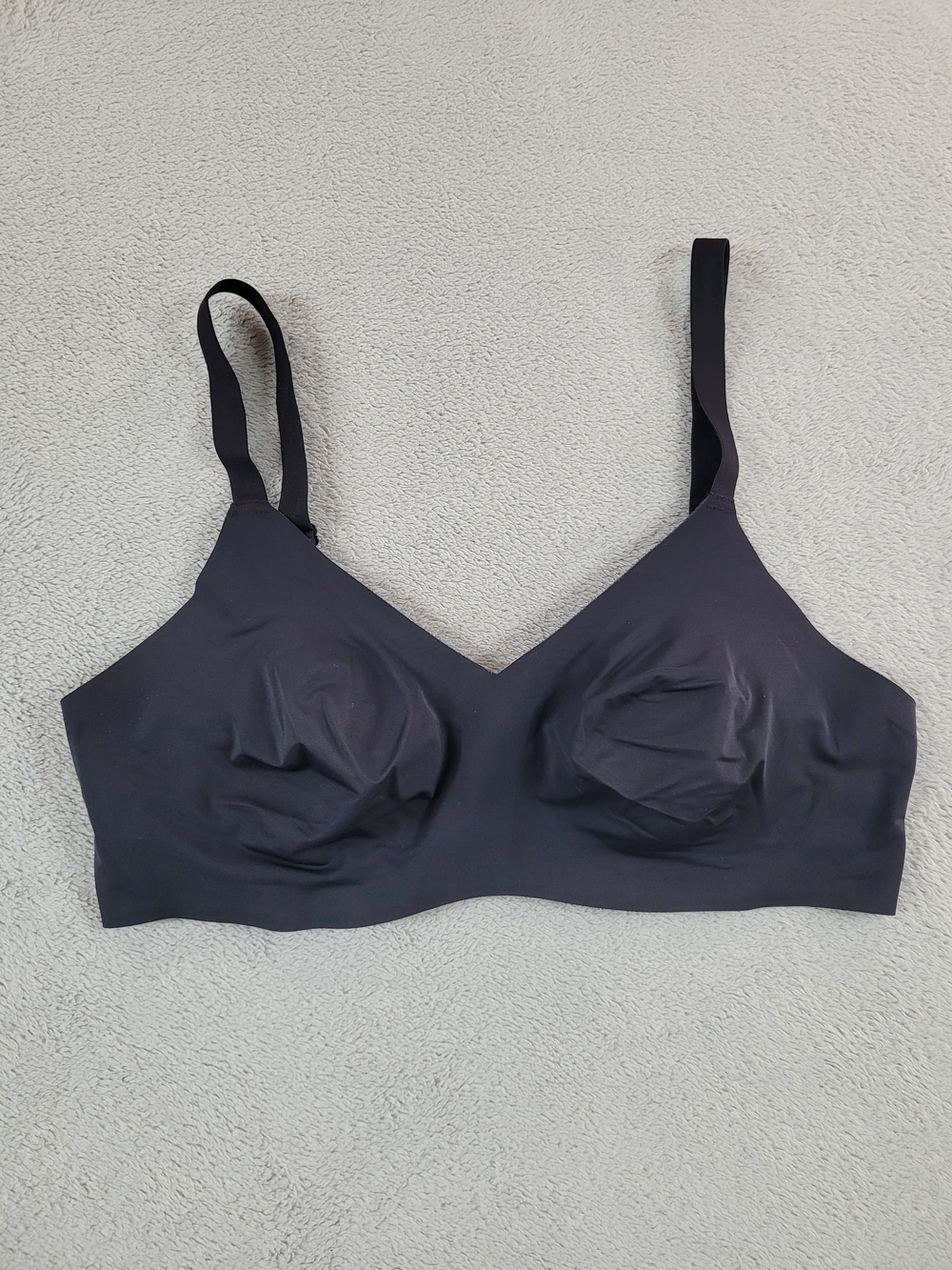 Knix Seamless Black Wireless Bra - Comfortable Everyday Support